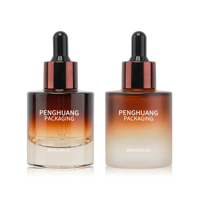 As garrafas do conta-gotas do soro do cilindro escapam a capacidade da prova 30ml 50ml