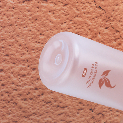 Garrafa cosmética plástica da loção do tonalizador 75ml do OEM que empacota para cuidados pessoais