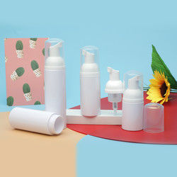 Bom preço. Garrafas transparentes recarregávéis do ANIMAL DE ESTIMAÇÃO da garrafa plástica do ANIMAL DE ESTIMAÇÃO da forma redonda 50ml on-line