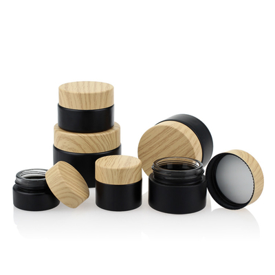 Preto de bambu de empacotamento cosmético Matte Glass Jars 50g do tampão de parafuso da cor do grupo
